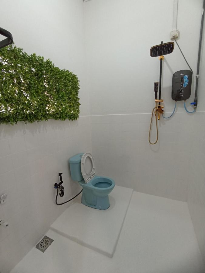 Basrie Villa "Mslim Only" - Mini Cinema , Private Pool , Wi-Fi , Netflix مُوار المظهر الخارجي الصورة