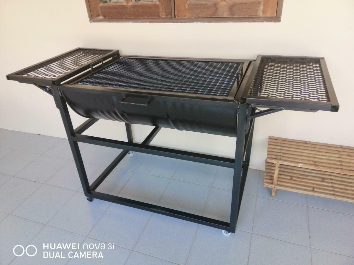 Basrie Villa "Mslim Only" - Mini Cinema , Private Pool , Wi-Fi , Netflix مُوار المظهر الخارجي الصورة